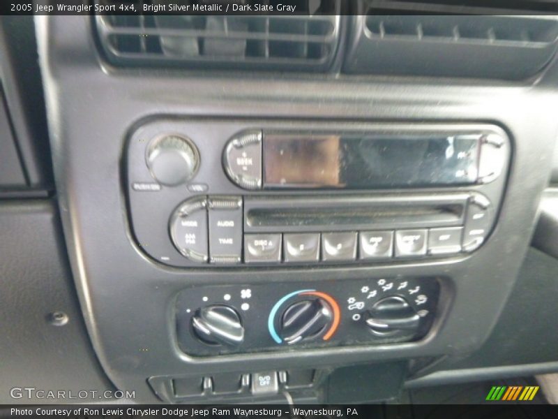 Bright Silver Metallic / Dark Slate Gray 2005 Jeep Wrangler Sport 4x4