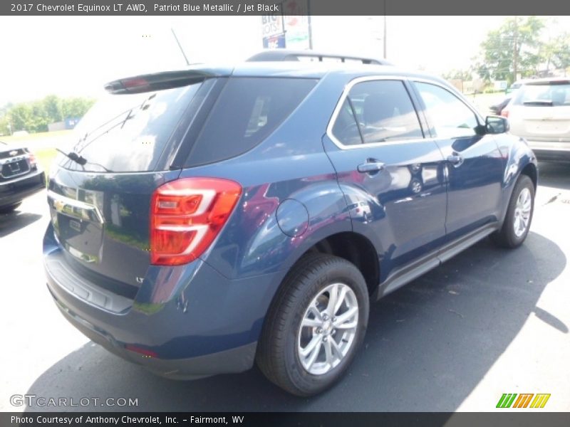 Patriot Blue Metallic / Jet Black 2017 Chevrolet Equinox LT AWD