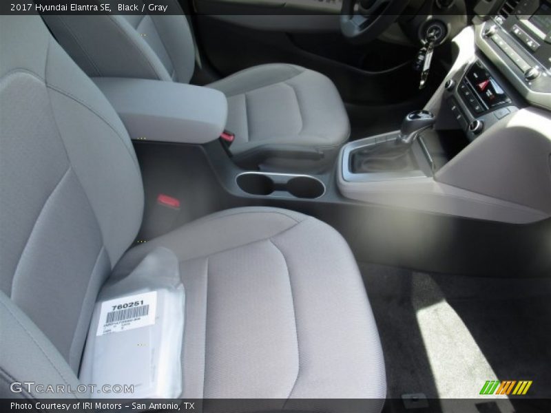 Black / Gray 2017 Hyundai Elantra SE