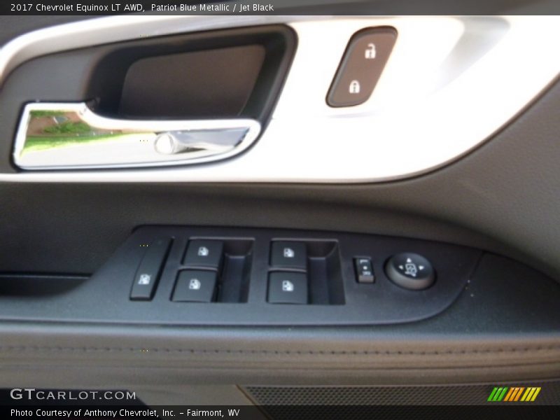 Patriot Blue Metallic / Jet Black 2017 Chevrolet Equinox LT AWD