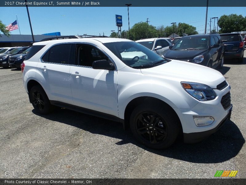 Summit White / Jet Black 2017 Chevrolet Equinox LT