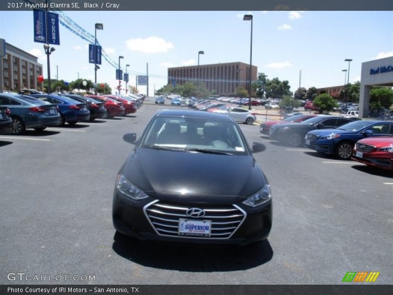 Black / Gray 2017 Hyundai Elantra SE