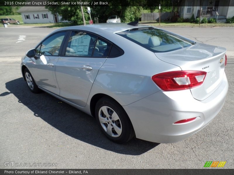 Silver Ice Metallic / Jet Black 2016 Chevrolet Cruze LS Sedan