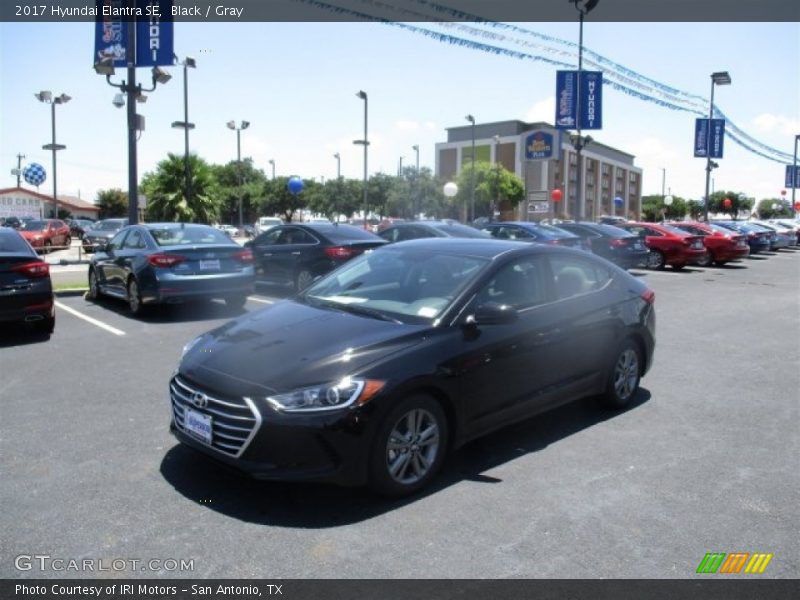Black / Gray 2017 Hyundai Elantra SE