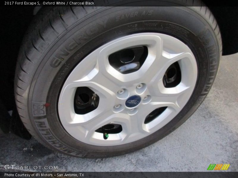 Oxford White / Charcoal Black 2017 Ford Escape S
