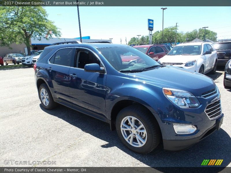 Patriot Blue Metallic / Jet Black 2017 Chevrolet Equinox LT