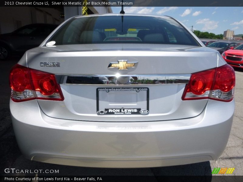 Silver Ice Metallic / Jet Black/Medium Titanium 2013 Chevrolet Cruze LS