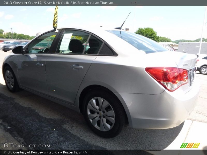 Silver Ice Metallic / Jet Black/Medium Titanium 2013 Chevrolet Cruze LS