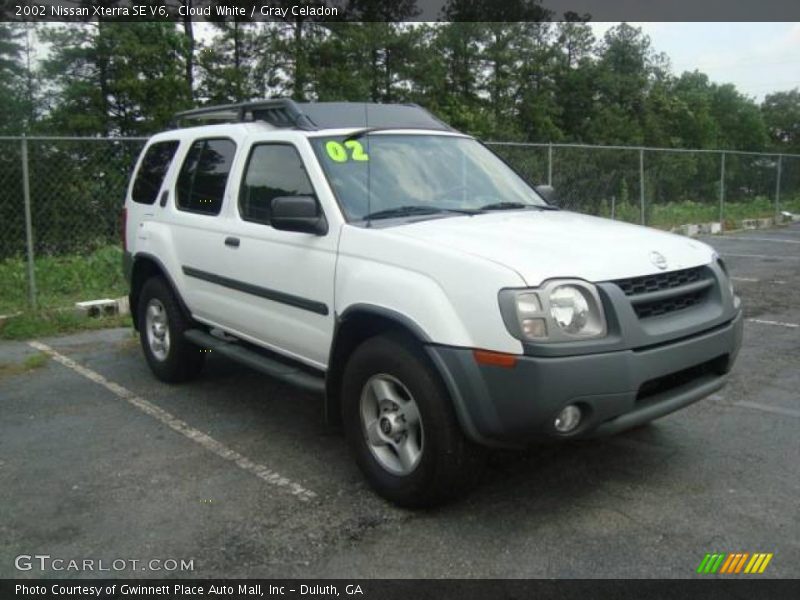 Cloud White / Gray Celadon 2002 Nissan Xterra SE V6