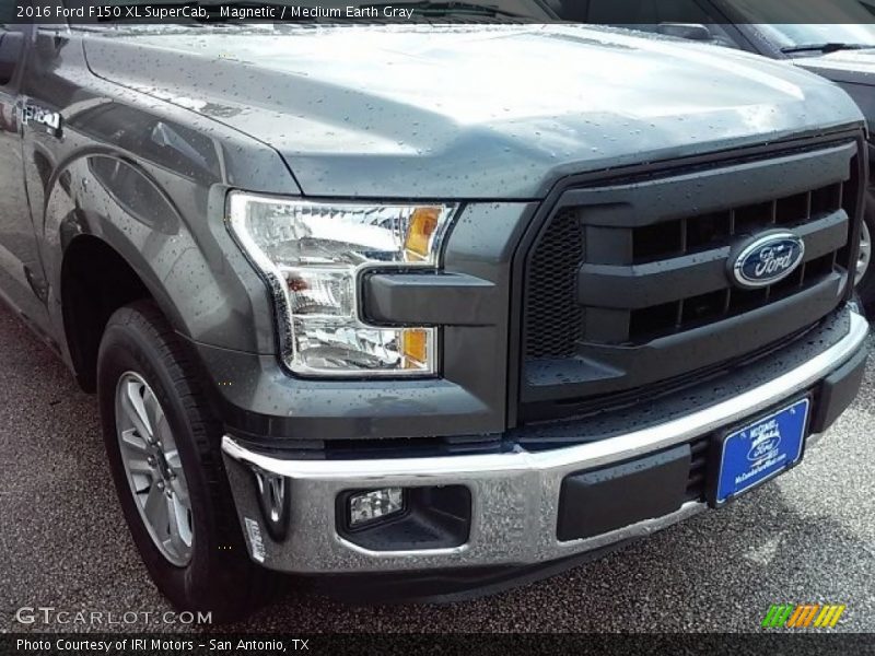 Magnetic / Medium Earth Gray 2016 Ford F150 XL SuperCab