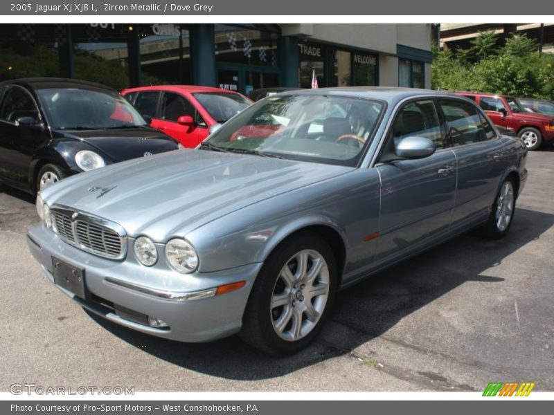 Zircon Metallic / Dove Grey 2005 Jaguar XJ XJ8 L