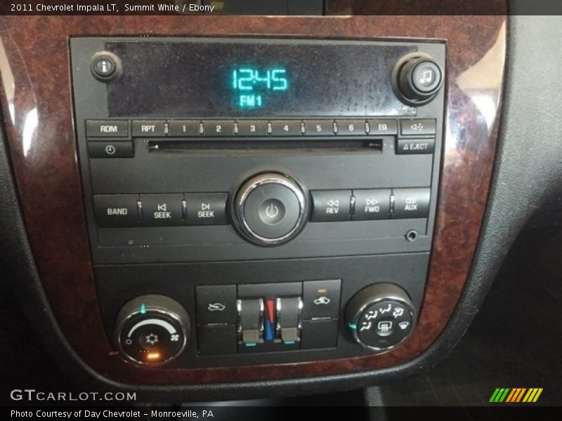 Summit White / Ebony 2011 Chevrolet Impala LT