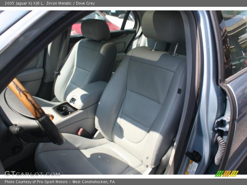 Zircon Metallic / Dove Grey 2005 Jaguar XJ XJ8 L