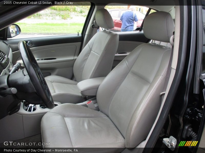 Black / Gray 2005 Chevrolet Cobalt LS Sedan