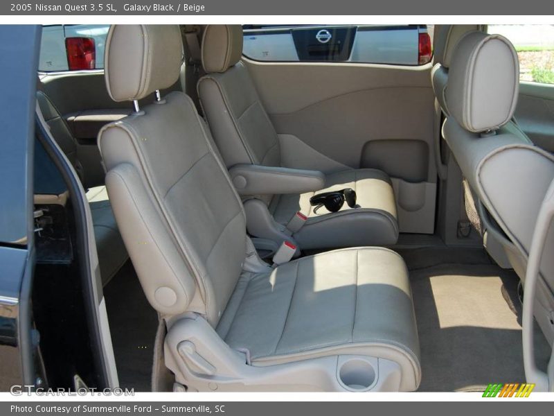 Galaxy Black / Beige 2005 Nissan Quest 3.5 SL