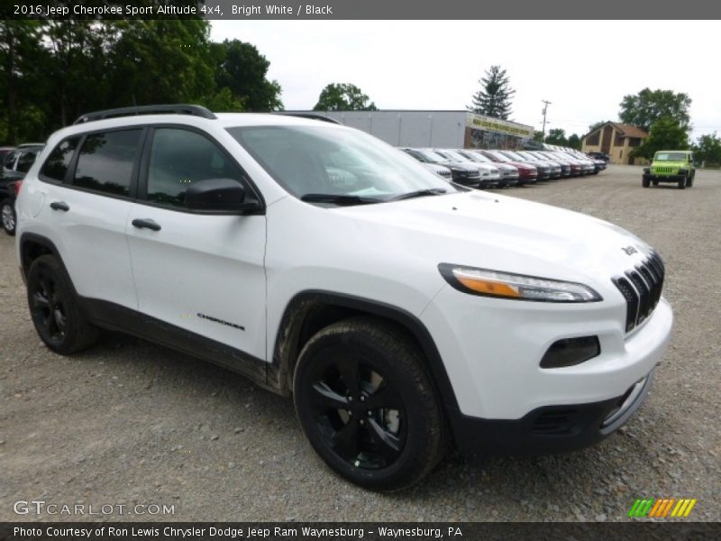 Bright White / Black 2016 Jeep Cherokee Sport Altitude 4x4