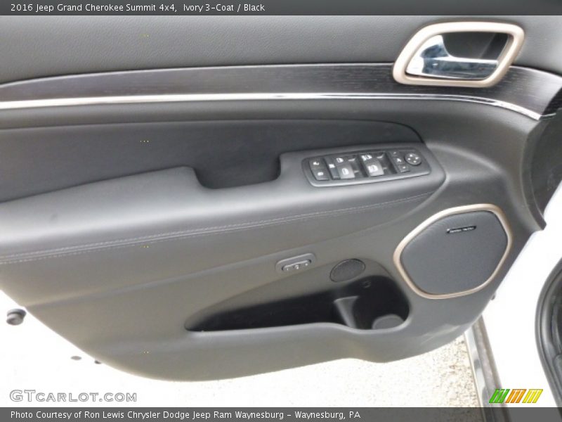 Ivory 3-Coat / Black 2016 Jeep Grand Cherokee Summit 4x4
