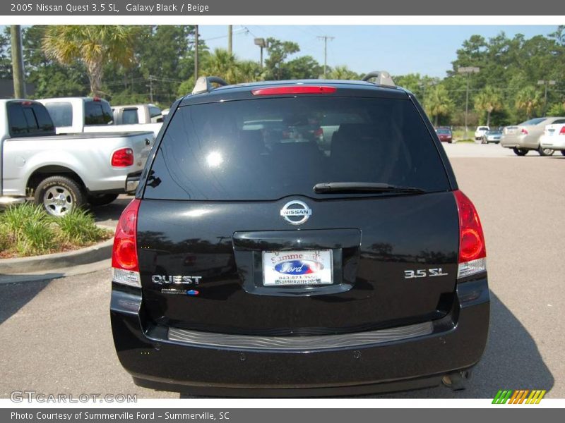 Galaxy Black / Beige 2005 Nissan Quest 3.5 SL