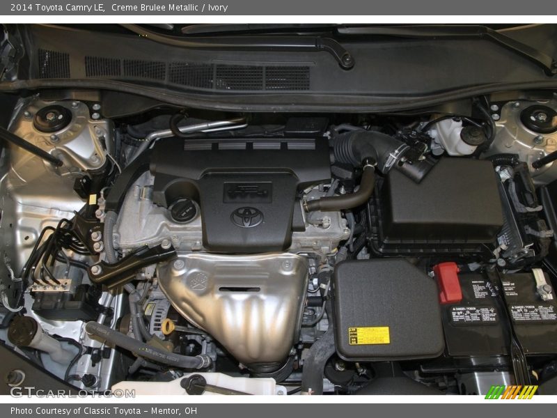 Creme Brulee Metallic / Ivory 2014 Toyota Camry LE