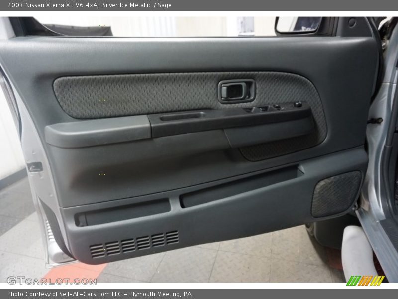 Silver Ice Metallic / Sage 2003 Nissan Xterra XE V6 4x4