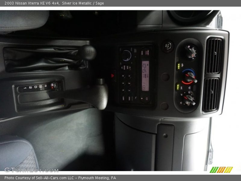 Silver Ice Metallic / Sage 2003 Nissan Xterra XE V6 4x4