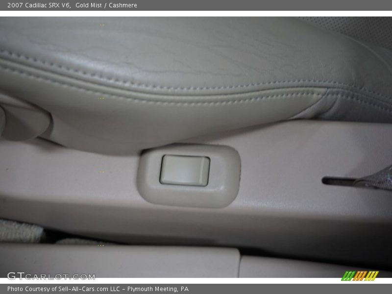 Gold Mist / Cashmere 2007 Cadillac SRX V6