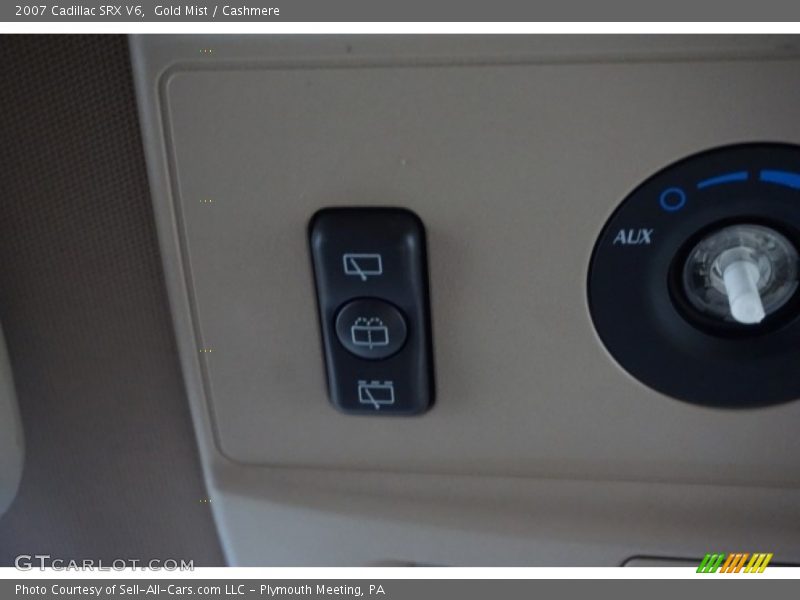 Gold Mist / Cashmere 2007 Cadillac SRX V6