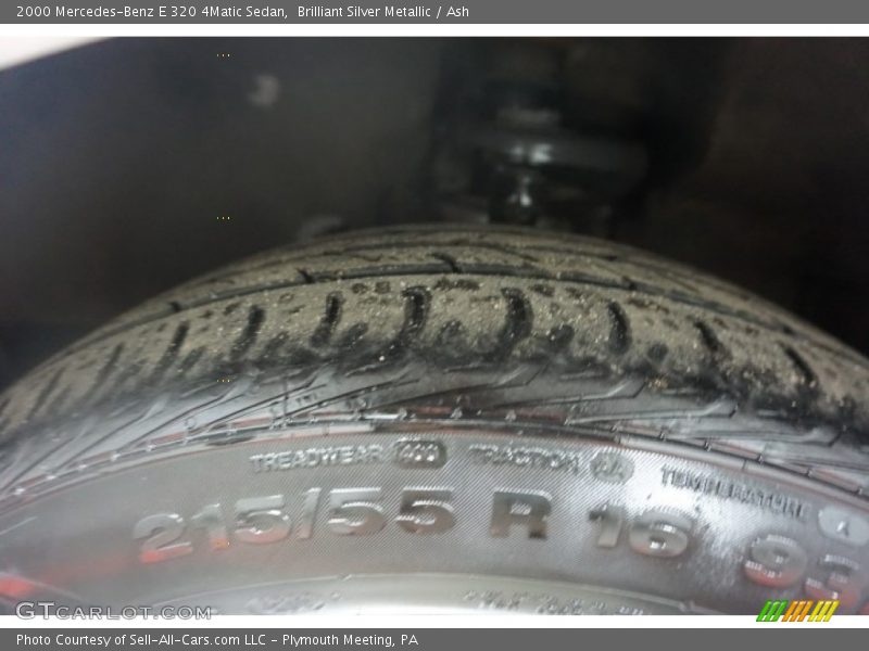 Brilliant Silver Metallic / Ash 2000 Mercedes-Benz E 320 4Matic Sedan