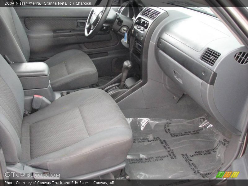 Granite Metallic / Charcoal 2004 Nissan Xterra