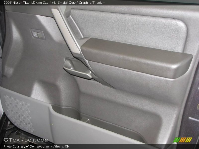 Smoke Gray / Graphite/Titanium 2006 Nissan Titan LE King Cab 4x4