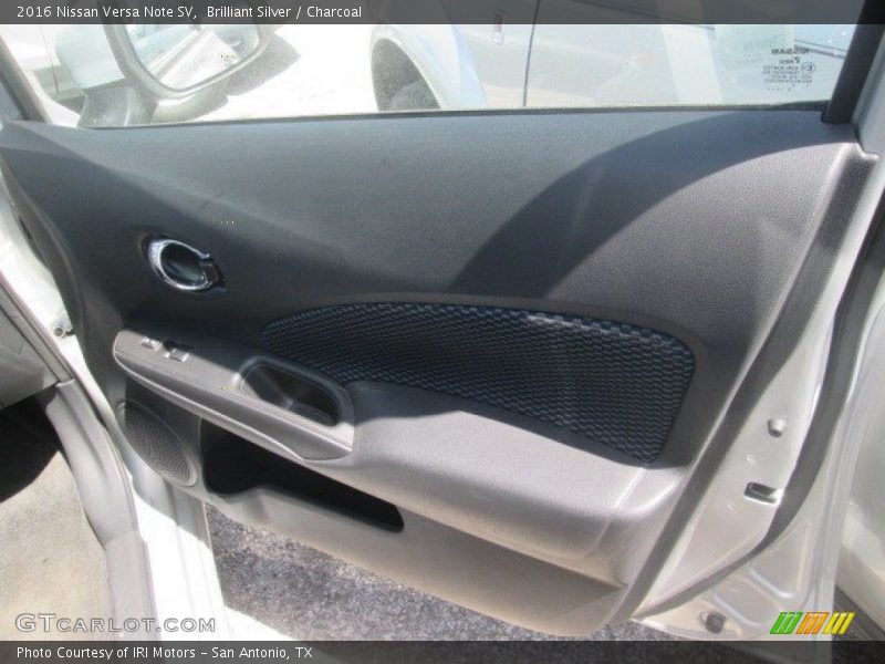 Brilliant Silver / Charcoal 2016 Nissan Versa Note SV