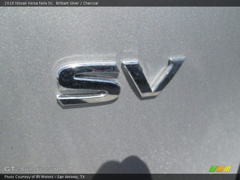 Brilliant Silver / Charcoal 2016 Nissan Versa Note SV
