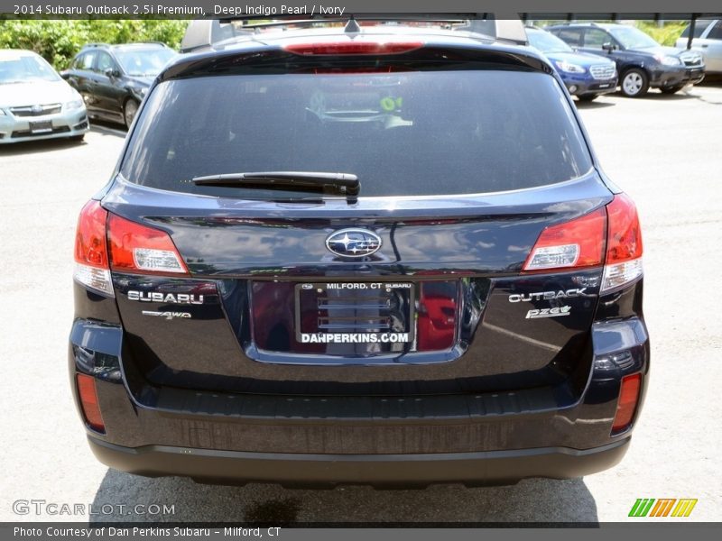 Deep Indigo Pearl / Ivory 2014 Subaru Outback 2.5i Premium