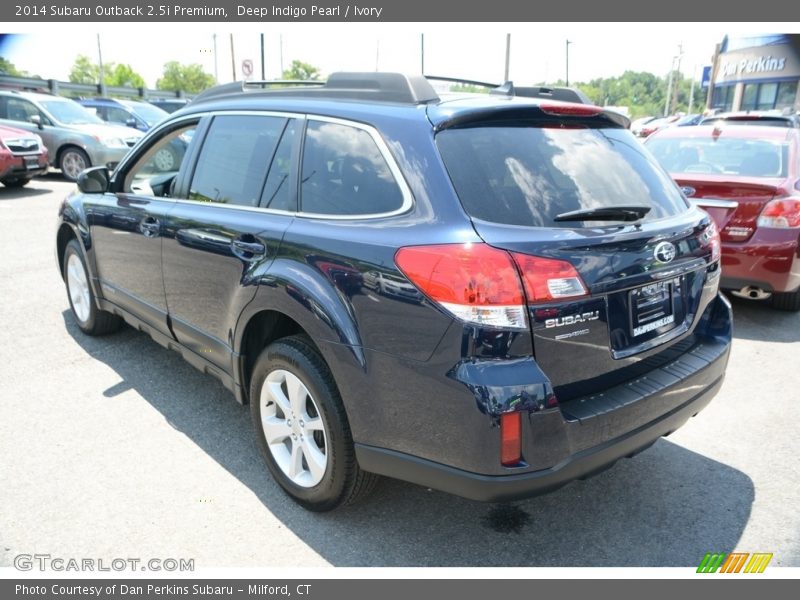 Deep Indigo Pearl / Ivory 2014 Subaru Outback 2.5i Premium
