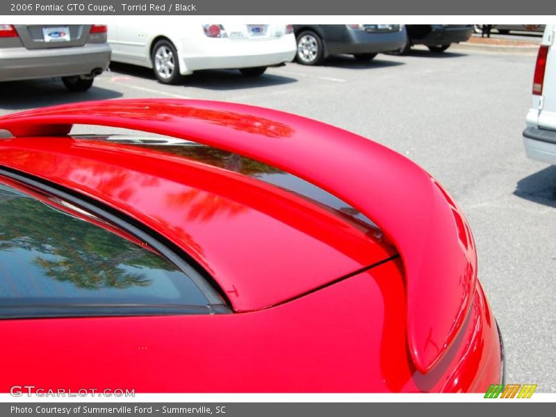 Torrid Red / Black 2006 Pontiac GTO Coupe