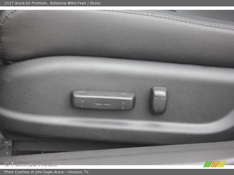 Bellanova White Pearl / Ebony 2017 Acura ILX Premium