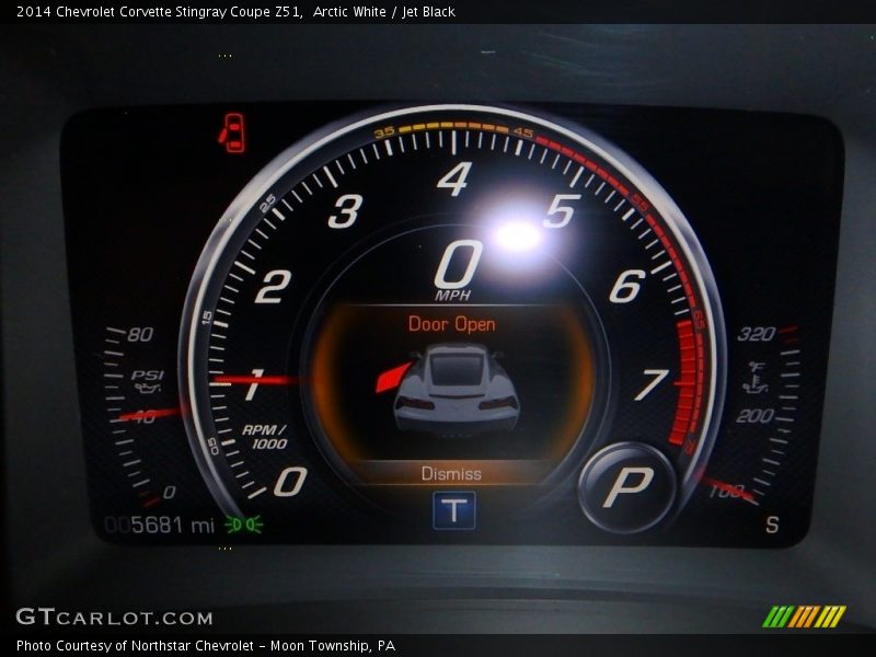 Arctic White / Jet Black 2014 Chevrolet Corvette Stingray Coupe Z51