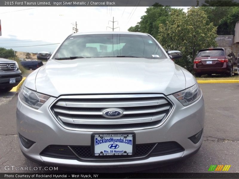 Ingot Silver Metallic / Charcoal Black 2015 Ford Taurus Limited