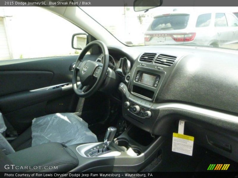 Blue Streak Pearl / Black 2015 Dodge Journey SE