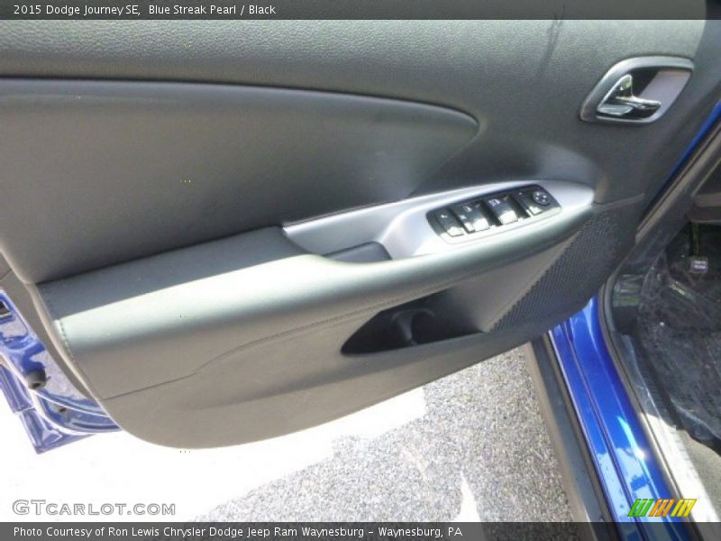 Blue Streak Pearl / Black 2015 Dodge Journey SE