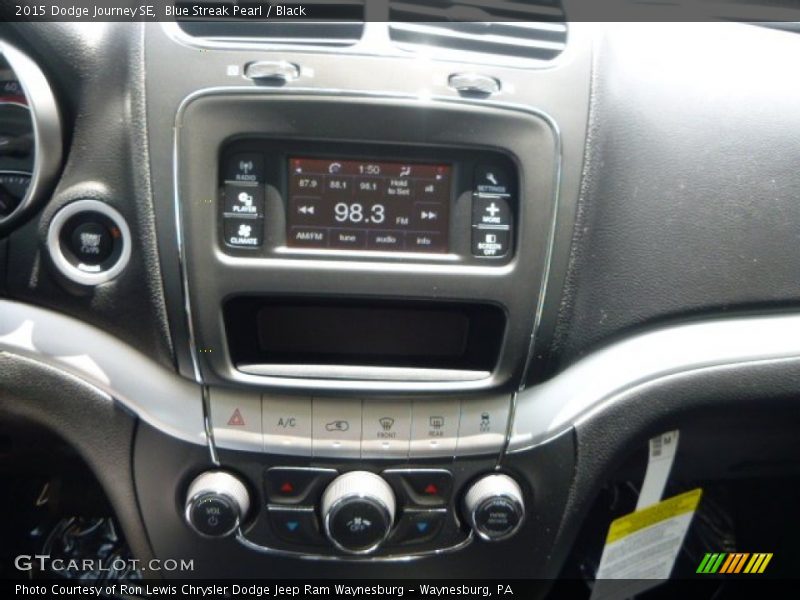Blue Streak Pearl / Black 2015 Dodge Journey SE