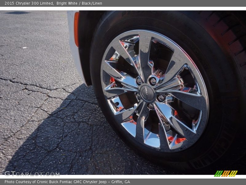 Bright White / Black/Linen 2015 Chrysler 300 Limited