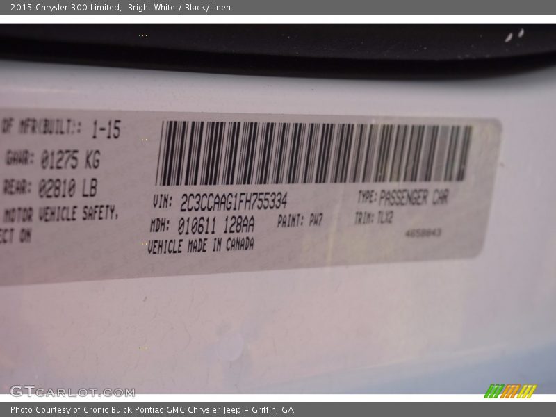 Bright White / Black/Linen 2015 Chrysler 300 Limited