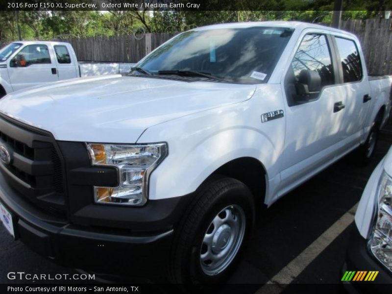 Oxford White / Medium Earth Gray 2016 Ford F150 XL SuperCrew