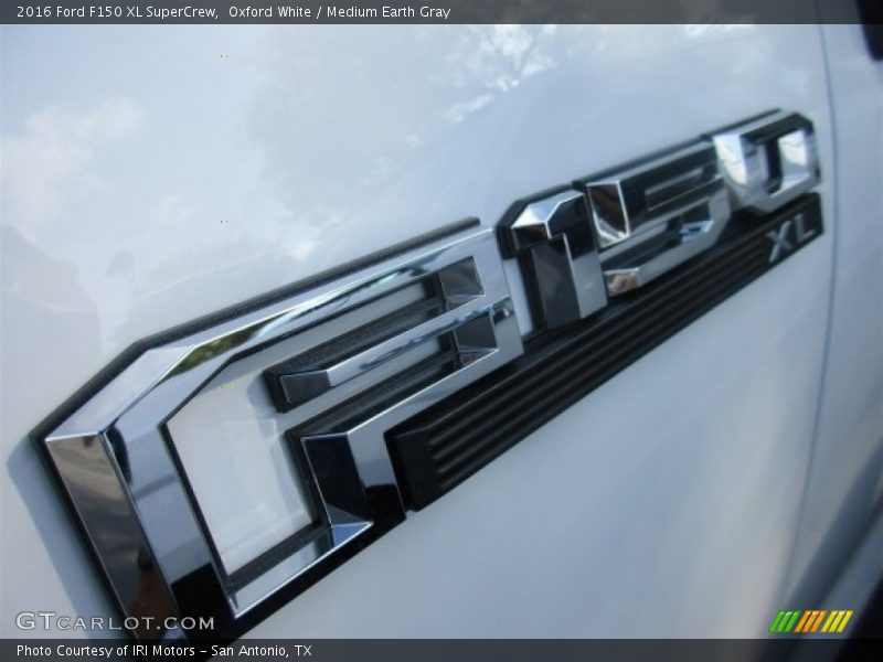 Oxford White / Medium Earth Gray 2016 Ford F150 XL SuperCrew