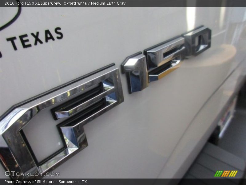 Oxford White / Medium Earth Gray 2016 Ford F150 XL SuperCrew