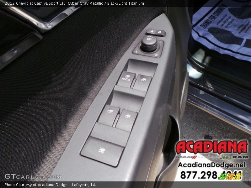 Cyber Gray Metallic / Black/Light Titanium 2013 Chevrolet Captiva Sport LT