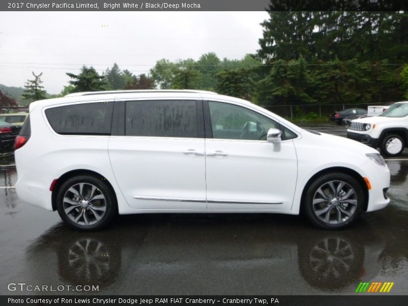 Bright White / Black/Deep Mocha 2017 Chrysler Pacifica Limited