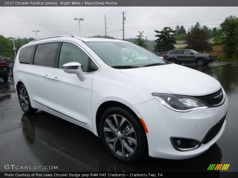 Front 3/4 View of 2017 Pacifica Limited