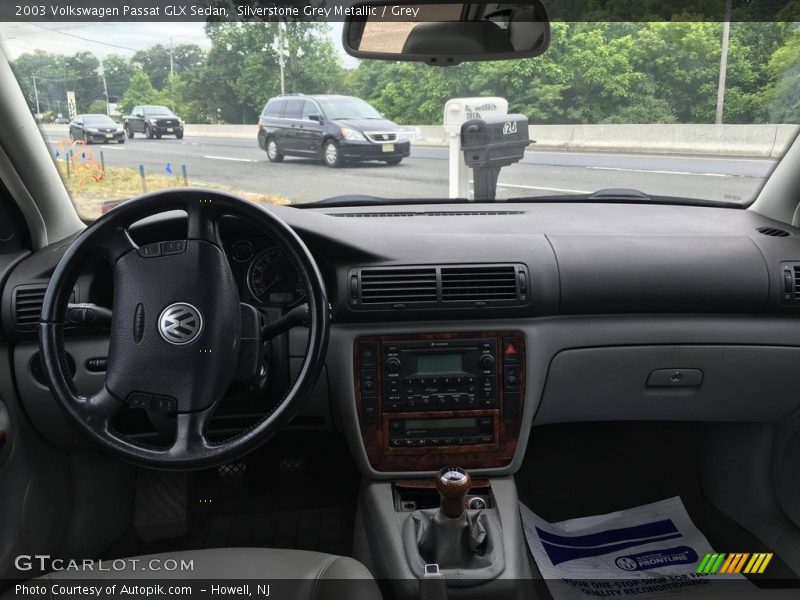 Silverstone Grey Metallic / Grey 2003 Volkswagen Passat GLX Sedan